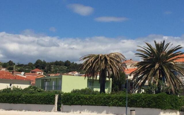 Big 4-bedroom apartment Perica, Podstrana