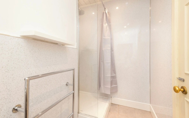 JOIVY Thistle Street - Heart of the City 2-bedroom Apt