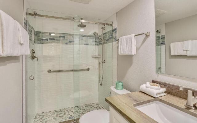 Land's End 9-304 Beach Front - Premier