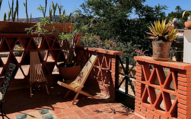 Rubina Jewel in Downtown Design Location Comfort