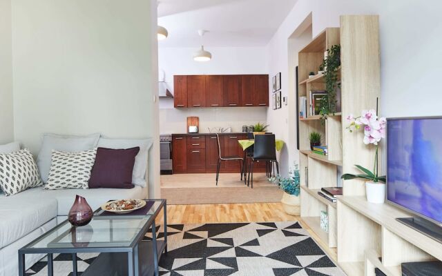 Zoliborz Green Garden Apartment