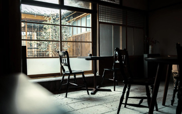 Oito 美しい街並みに佇む喫茶と宿