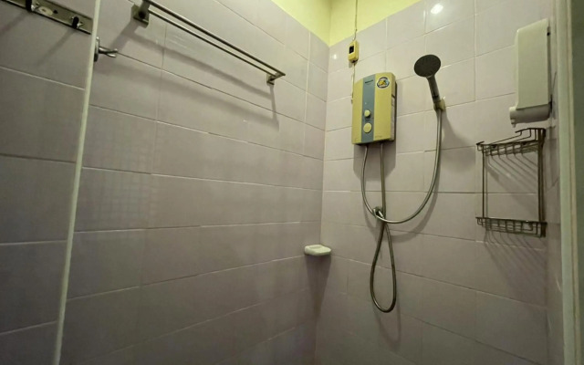 OYO 75486 Anna Residence Jomtien