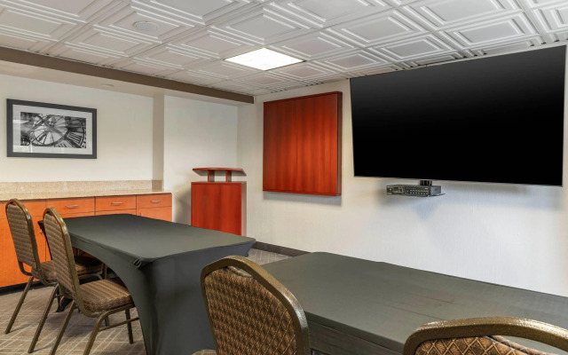 Comfort Inn University