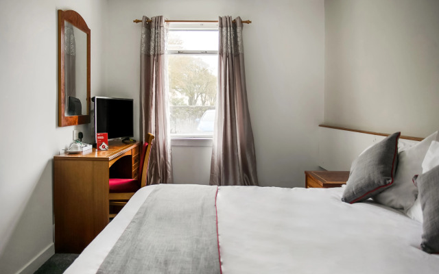 OYO Glenpark Hotel