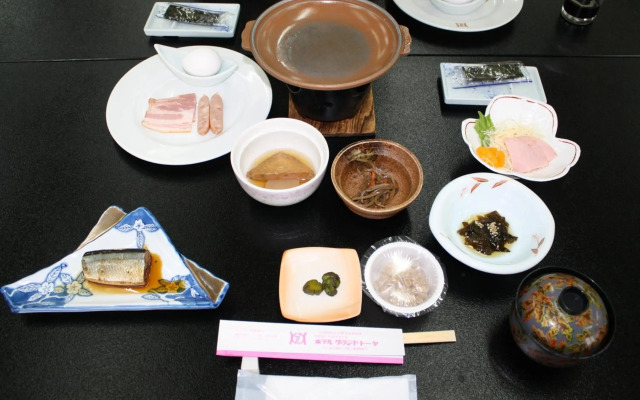 Hotel Grand Toya