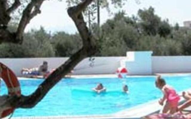 Primavera Paradise Apartments