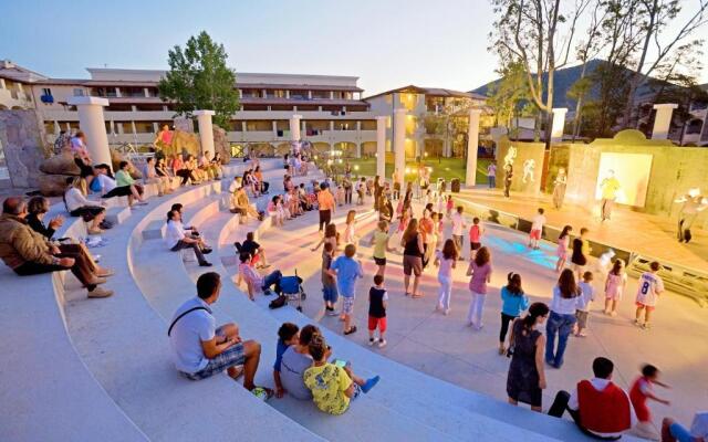 Cala Della Torre Resort