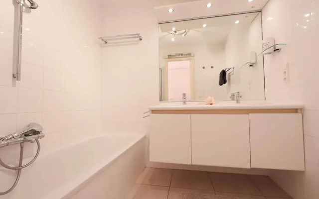 Apartment With Private Balcony