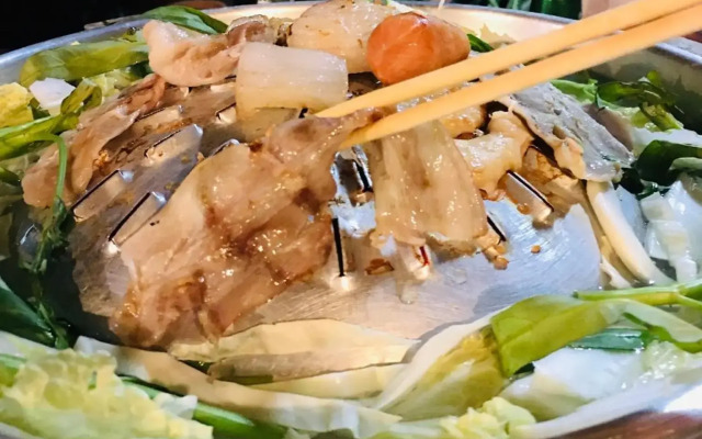 Baan Dongsak River view