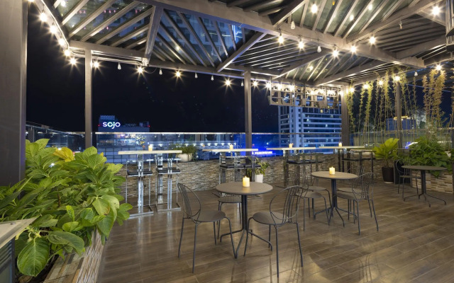 Diamond Luxury Hotel