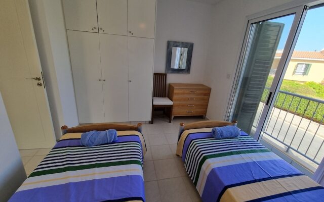 Cyprus, 2 Beds Ensuite, Pool, Patios, Wifi, Parkin