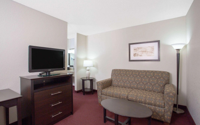 AmericInn by Wyndham Hayward