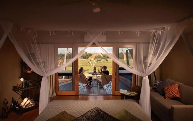 Zoofari Lodge at Taronga Western Plains