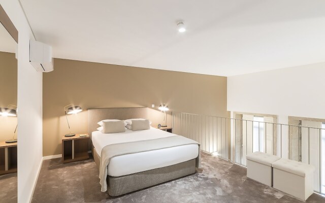 Отель UMA Santa Catarina - Pool & Fitness 