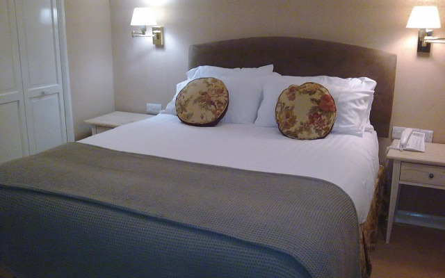 Donington Manor Hotel