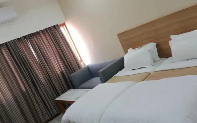 Hotel Ganga Azure