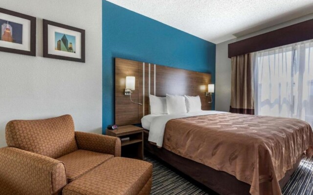 Quality Inn & Suites I-35 E / Walnut Hill