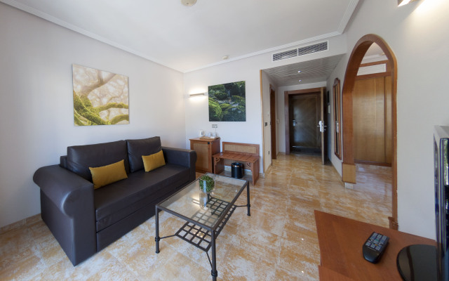 Hotel La Laguna Spa And Golf