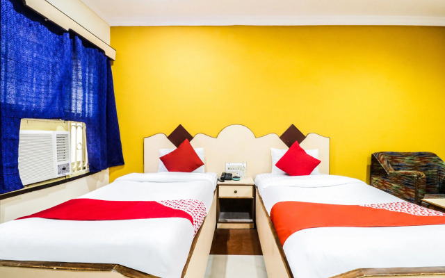OYO 38200 Hotel Goutam Vihar