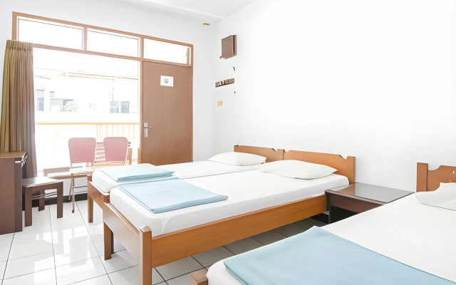 Hotel Santosa