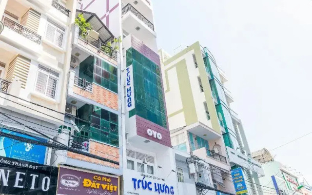 Truc Hung Hotel