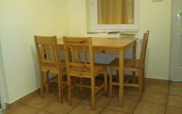 Hostel66