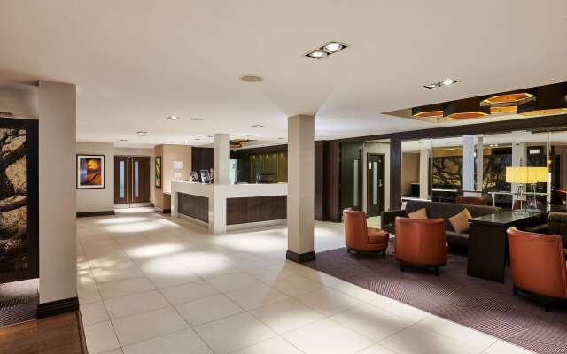 DoubleTree by Hilton London - Ealing Hotel