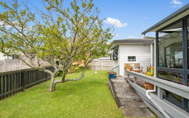 Roseville - Snells Beach Holiday Home