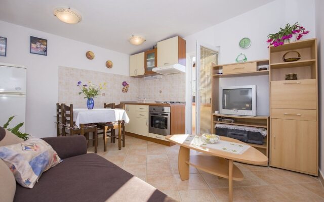 Apartment Emma Skatari