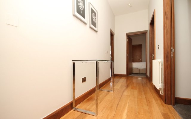 Luxury D'Olier Street Apartment