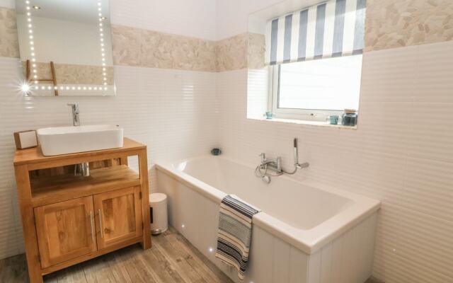 Haul A Gwynt, Pwllheli