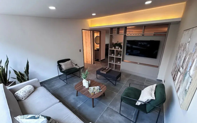 Amplio apt en poblado by Hoost APT 701