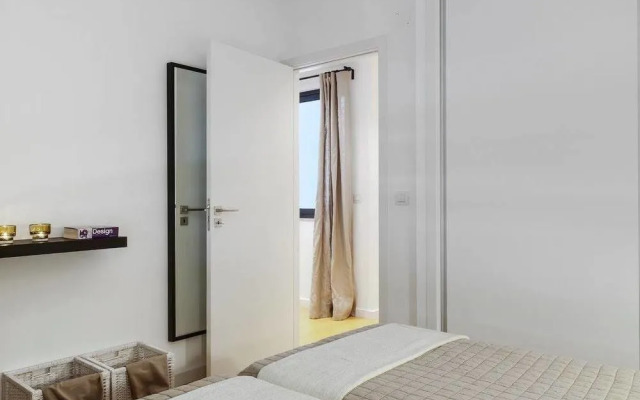 LX4U Apartments