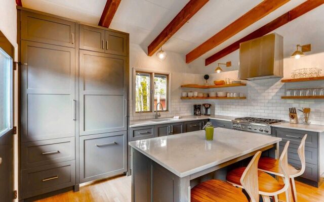 Mountain View Chalet