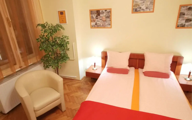 Paprika Apartment Studio