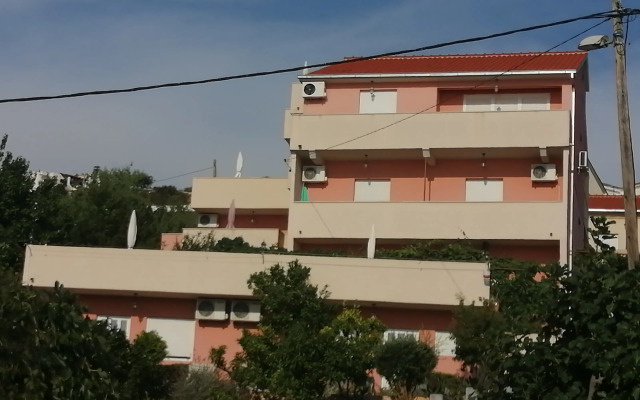 Villa Luketa
