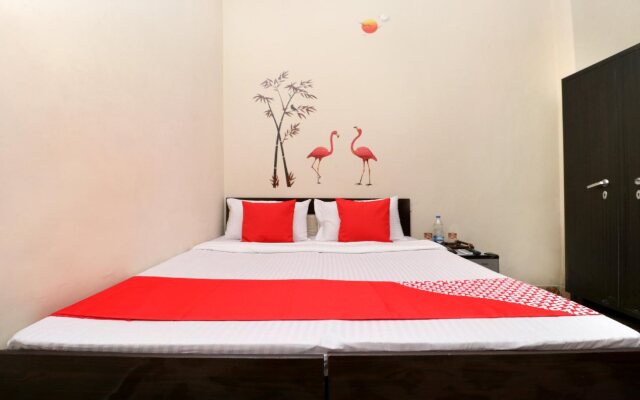 OYO 24992 Shiv House