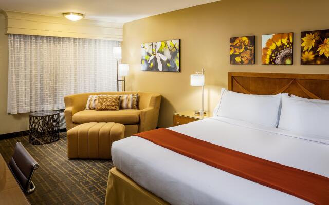 Holiday Inn Express Simi Valley by IHG