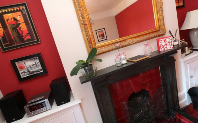 2 Emma Place, Bodmin