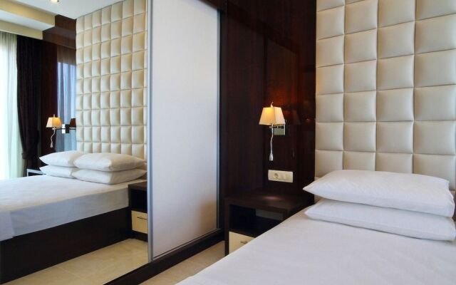 Hotel Shine