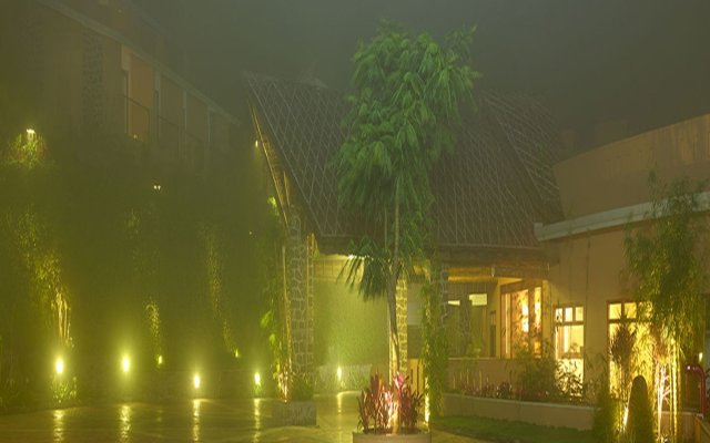 Poetree Thekkady Hotel