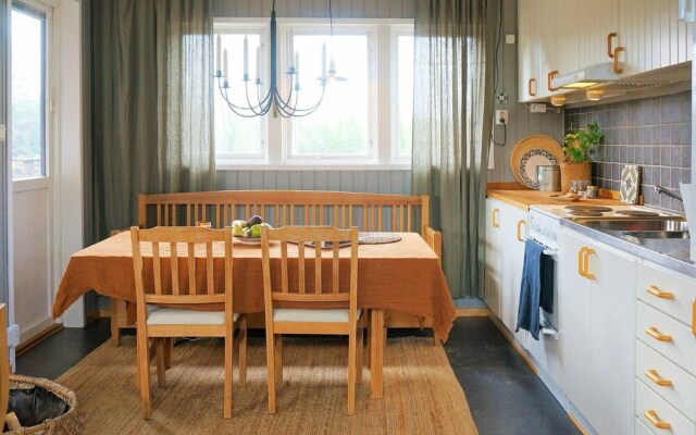 5 Person Holiday Home in Mullsjö