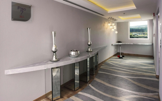 HS HOTSSON Hotel Querétaro