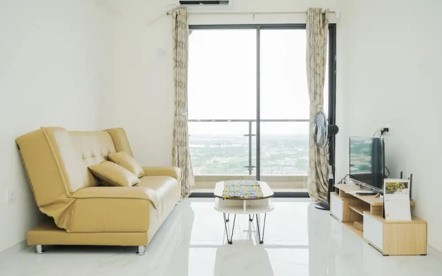 Elegant And Strategic 2Br Sky House Bsd Apartment