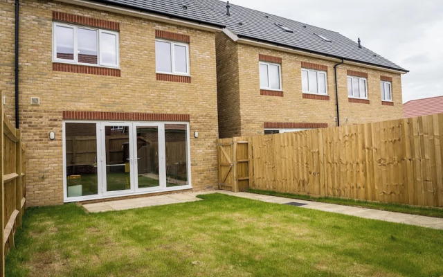 3 Bedroom 3.5 Bathroom House Chichester
