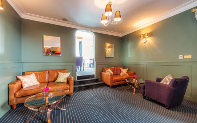 The Clarence Boutique Rooms