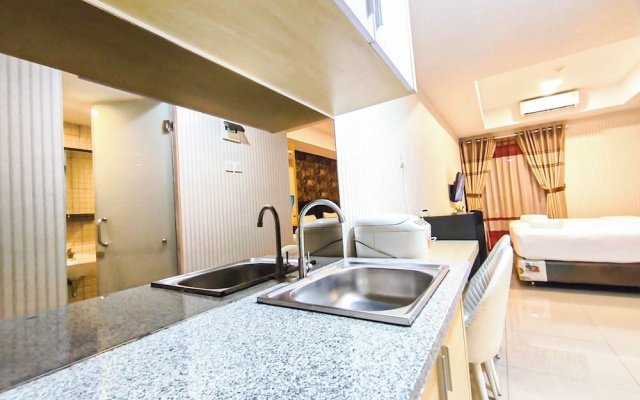 Neat Studio At De Prima Apartment
