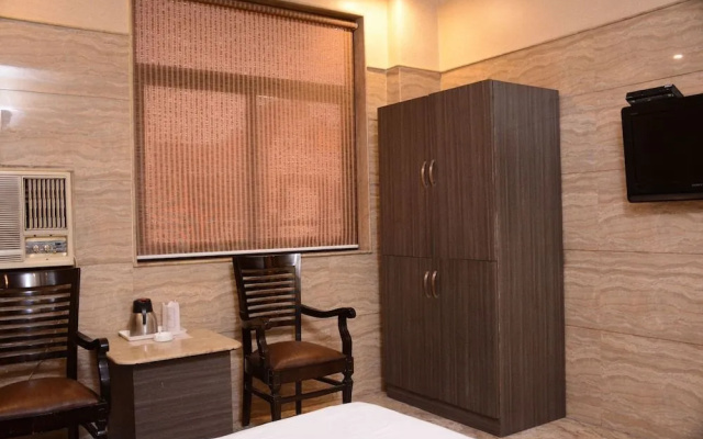 Hotel Maan K