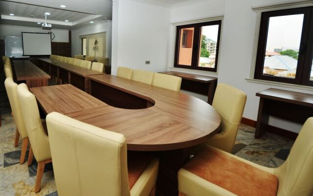 Alphaplus Apartments